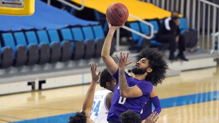 Ex-Husky Tsohonis Transfers to Long Beach State After Brief Stop at VCU Ex-Husky Tsohonis Transfers to Long Beach State After Brief Stop at VCU
