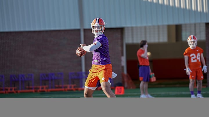 Clemson QB D.J. Uiagalelei Wants to Let His Play Do the Talking Clemson QB D.J. Uiagalelei Wants to Let His Play Do the Talking