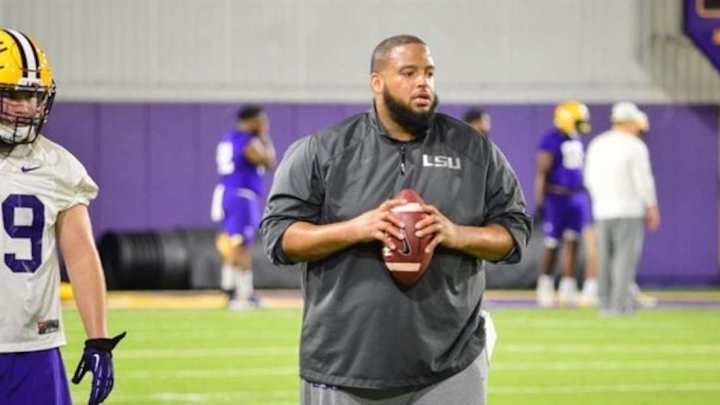 Cleveland Browns Hire Jonathan Decoster as Offensive Quality Control Coach Cleveland Browns Hire Jonathan Decoster as Offensive Quality Control Coach