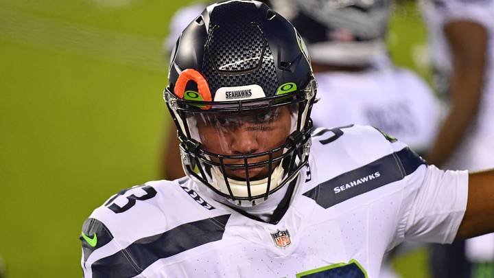 With Extension Talks Tabled, Seahawks DE Carlos Dunlap's Future Remains Uncertain