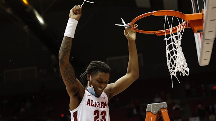 No. 8 Alabama Basketball Completes Season Sweep of Auburn, 70-58