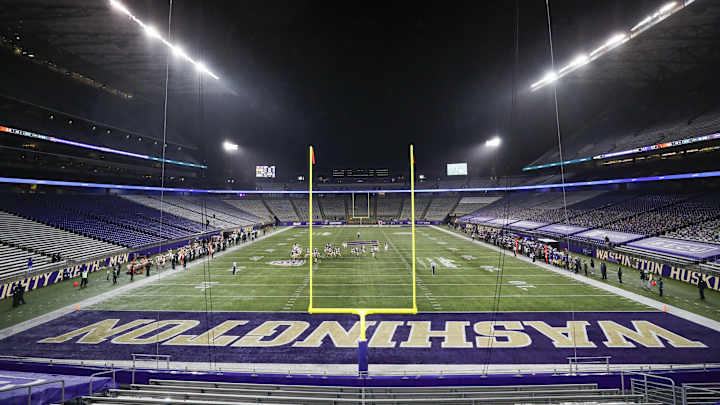 Lake Announces UW Spring Game Date, Hoping for Fans in the Stands