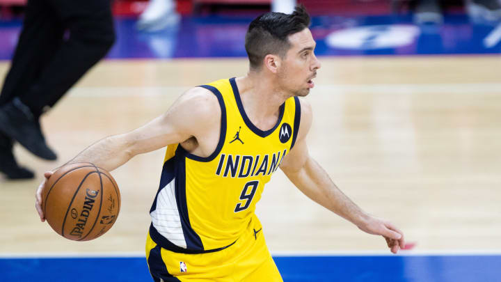 T.J. McConnell Breaks NBA Record With 9 First-Half Steals vs. Cavs