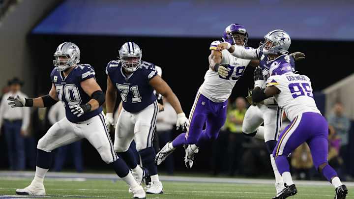 What's Next For the Vikings at Defensive End After Signing Stephen Weatherly?