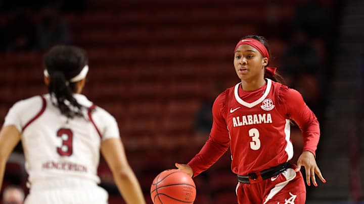Alabama Women's Basketball Can't Overcome 27-Point Deficit, Falls 75-63 to No. 7 South Carolina
