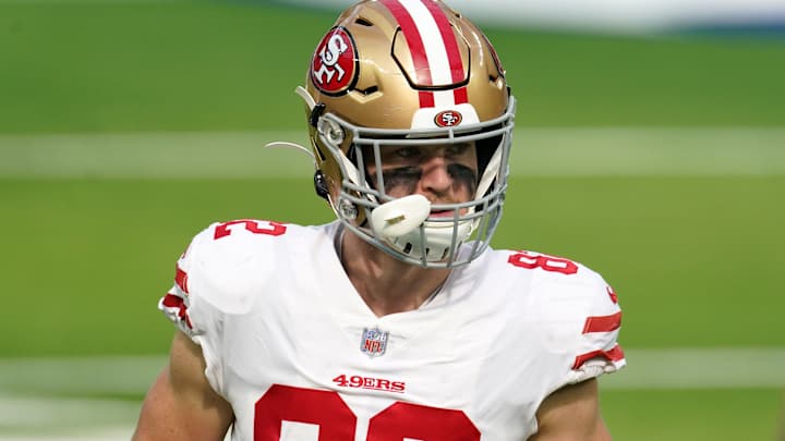 Why the 49ers Re-Signed Ross Dwelley