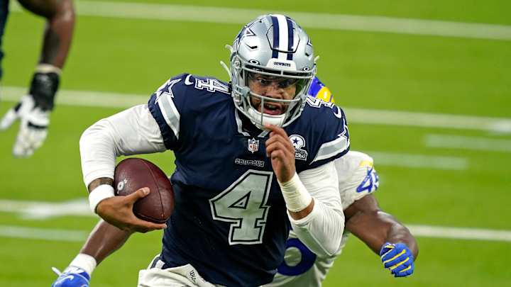 Cowboys Sign Dak Prescott to $160 Million Contract