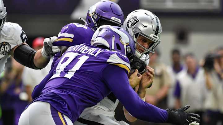 Stephen Weatherly Admits He Got Complacent in Carolina, Won't Let That Happen Again Stephen Weatherly Admits He Got Complacent in Carolina, Won't Let That Happen Again