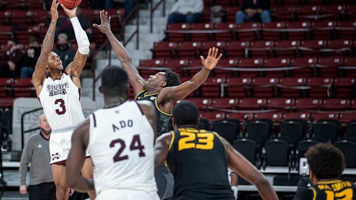 Stewart and Ado pick up SEC yearly honors Stewart and Ado pick up SEC yearly honors