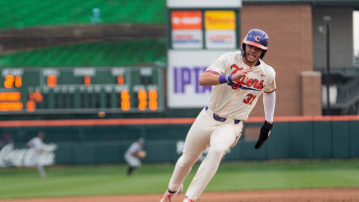 Lee, Clemson Looking for Answers After Early Season Struggles