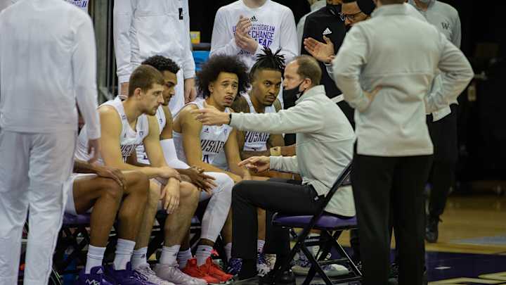 How to Fix Husky Hoops? 2 New Bigs is Good Place to Start How to Fix Husky Hoops? 2 New Bigs is Good Place to Start