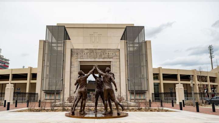 Indiana Unveils 'The Spirit of Indiana' Outside Memorial Stadium Indiana Unveils 'The Spirit of Indiana' Outside Memorial Stadium