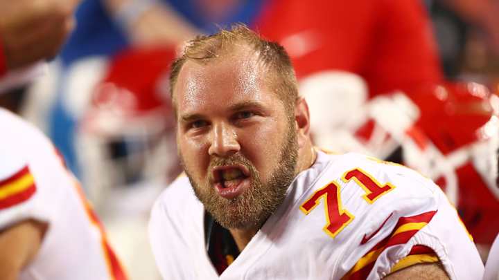 Ex-Cal Star Mitchell Schwartz Released by Chiefs