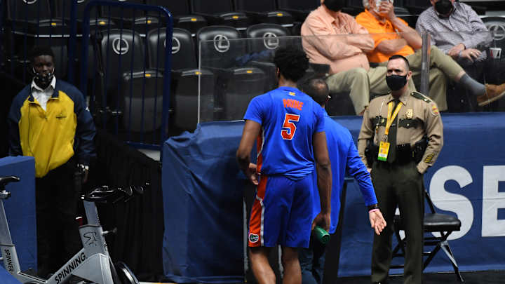 Gators' Omar Payne Ejected From Game Against Tennessee