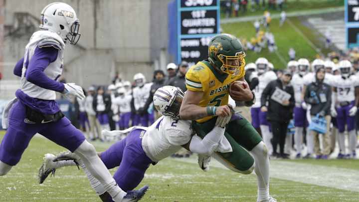 Chris Simms: Trey Lance Is a 'Little Too Raw' Chris Simms: Trey Lance Is a 'Little Too Raw'