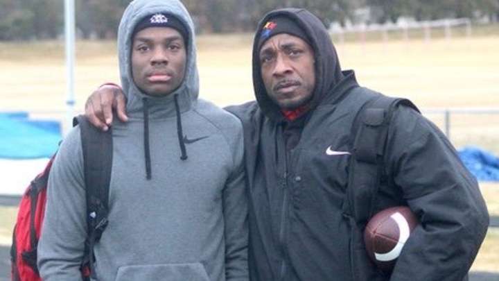 Huskies Continue National Recruiting Effort, Offer Texas Corner