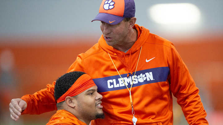 Xavier Thomas Gets Last Shot After 'Consistently Inconsistent' Career Xavier Thomas Gets Last Shot After 'Consistently Inconsistent' Career