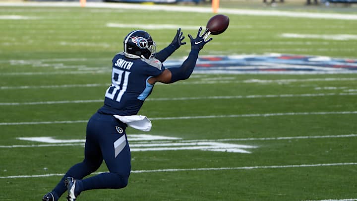 Patriots Reach Agreements With Two Potential Jaguars Free Agent Targets in Jonnu Smith, Matthew Judon