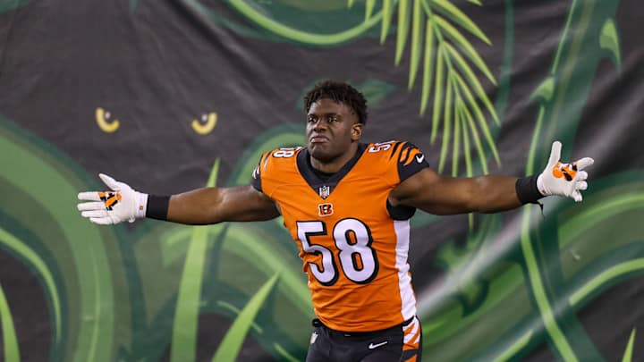 Jets Sign Defensive End Carl Lawson to Three-Year Deal