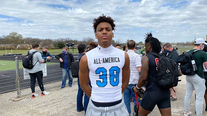 Pilot Point ATH Ish Harris Names Texas As Top-5 Finalist