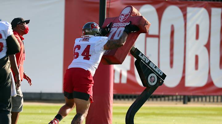Tampa Bay Buccaneers Re-Sign Guard Aaron Stinnie to One Year Deal Tampa Bay Buccaneers Re-Sign Guard Aaron Stinnie to One Year Deal