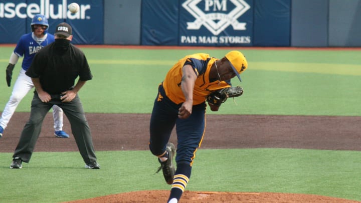 West Virginia Drops Final Game to Coastal Carolina 9-6 West Virginia Drops Final Game to Coastal Carolina 9-6