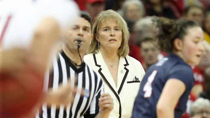 Louisville Associate Head Coach Stephanie Norman Named D1 Assistant Coach of the Year