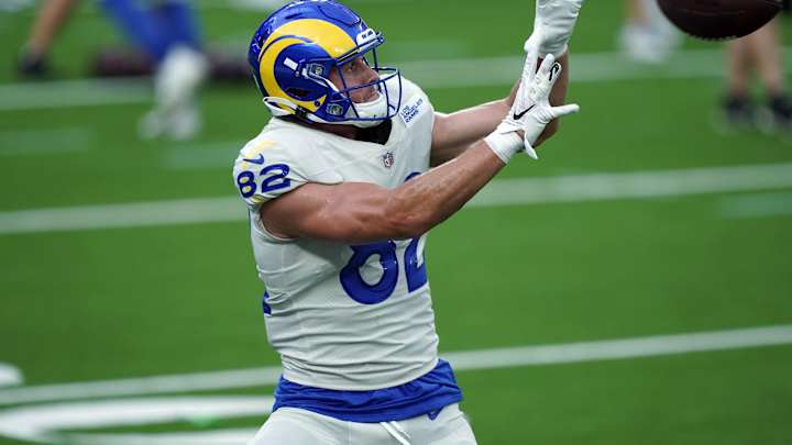 Rams re-sign TE Johnny Mundt; Matthew Stafford introduction Friday
