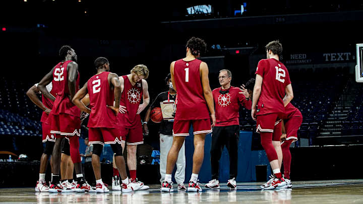 Video games, Netflix and homework: Oklahoma is thriving amidst NCAA bubble protocols Video games, Netflix and homework: Oklahoma is thriving amidst NCAA bubble protocols