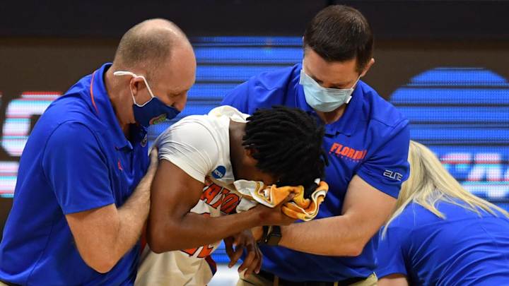 Florida Guard Tyree Appleby Elbowed in Face, Exits vs. Virginia Tech