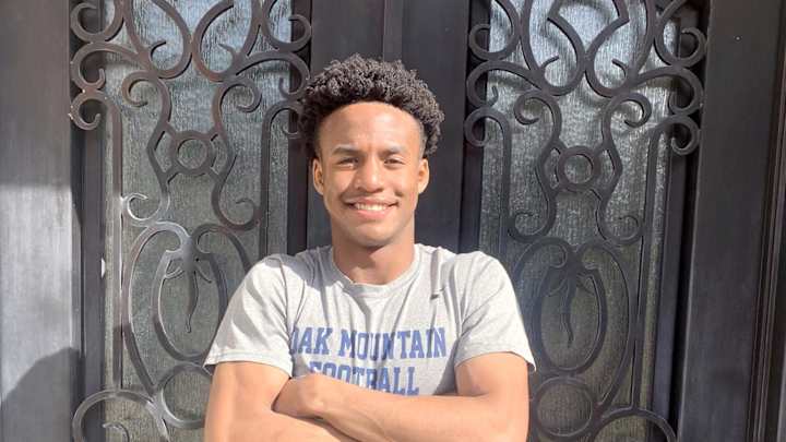 Versatile Offensive Prospect Evan Smith Heating Up on Recruiting Trail