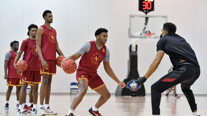 Former American President Predicts USC's March Madness Destiny