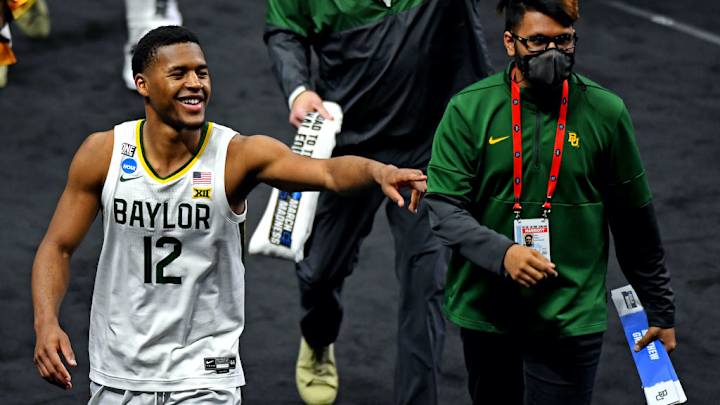 NCAA Men's Tournament Sunday Betting Plays – Back Top Seeds Illinois and Baylor to Cover