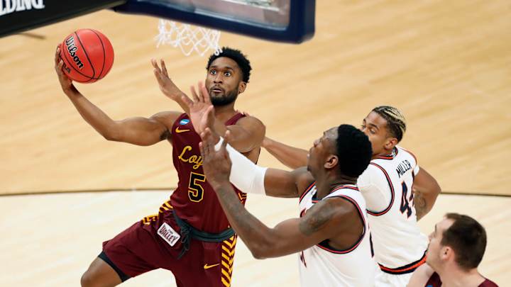 LIVE: FINAL - No. 8 Loyola-Chicago 71, No. 1 Illinois 58 - Illini Upset in NCAA Tournament 2nd Round