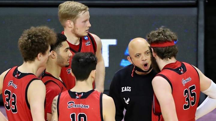 Former Cal Point Guard Shantay Legans Lands New Job as Portland's Coach Former Cal Point Guard Shantay Legans Lands New Job as Portland's Coach