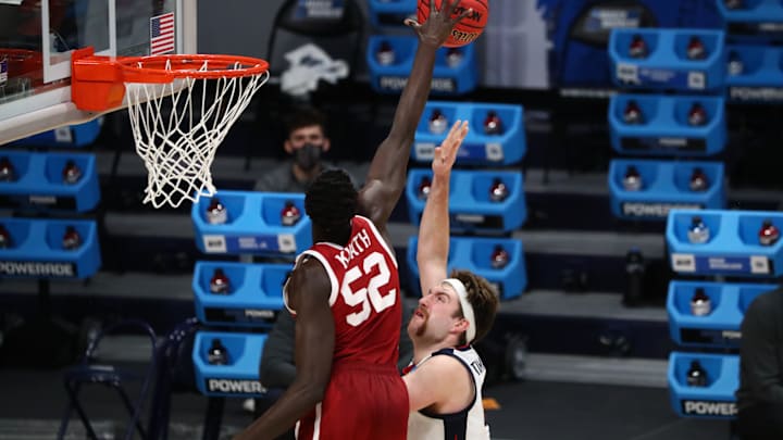 Trio of Oklahoma seniors shines in season-ending loss to Gonzaga