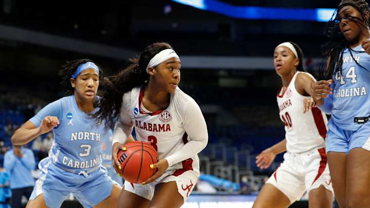 Jordan Lewis Shines in Alabama's 80-71 Win over UNC to Advance to Round of 32