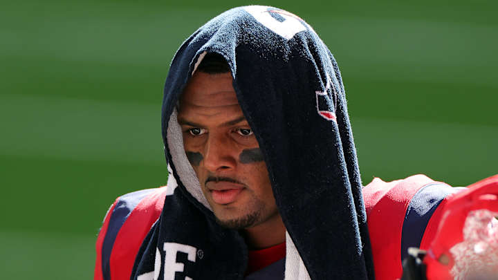 Deshaun Watson Faces 16 Lawsuits, Lawyer Says QB Was Blackmailed