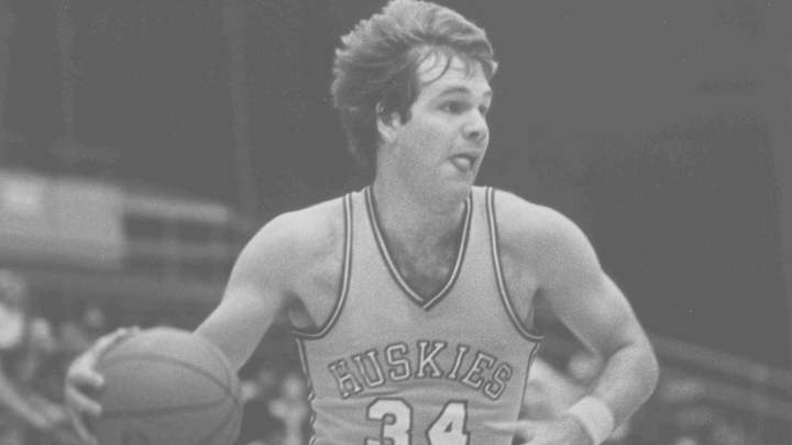 Bob Fronk, Pauley Buzzer Beater and one-time UW QB, dies at 62