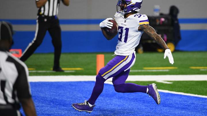 Vikings Re-Sign Veteran Running Back Ameer Abdullah