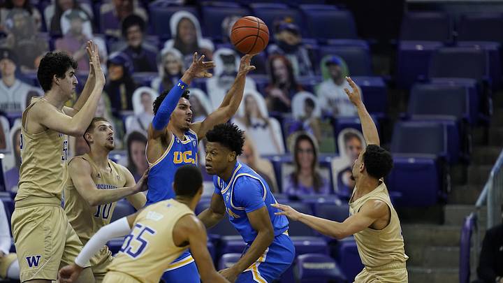 Even with the Rapid Roster Rollover, Huskies Haven't Fixed Anything Yet