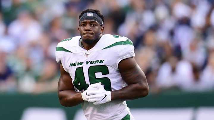 Eagles expressing interest in LB Neville Hewitt