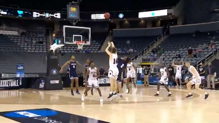 West Texas A&M Hits Wild Buzzer Beater in Division-II Men’s Final Four