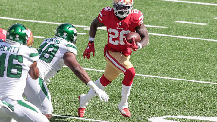 Grading the Jets' Free Agent Signings on Offense Grading the Jets' Free Agent Signings on Offense