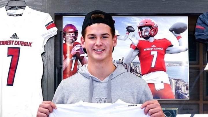 Husky-bound Huard Ends Prep Career with State Passing Record Husky-bound Huard Ends Prep Career with State Passing Record