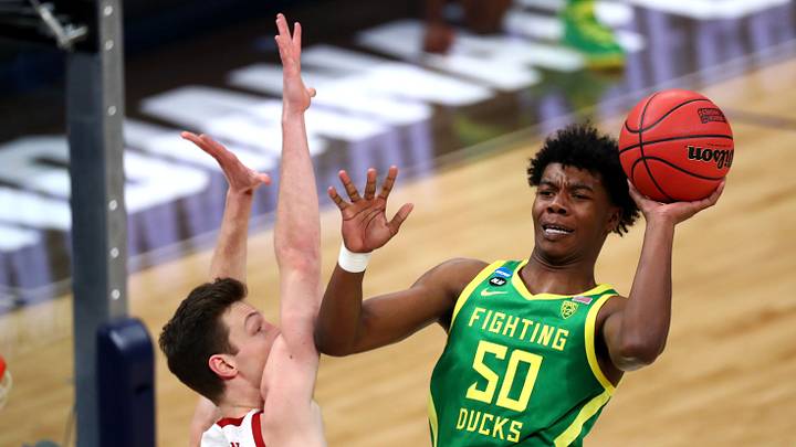 Oregon Drops Sweet 16 Game to USC Oregon Drops Sweet 16 Game to USC