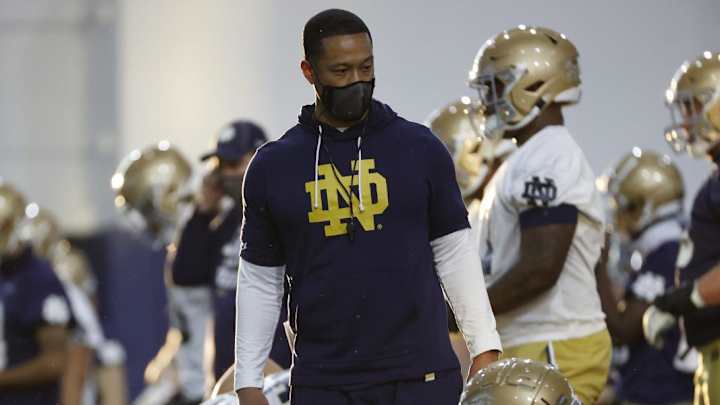 Notre Dame Defense Is Showing Aggressive Flexibility In Early Spring Practices