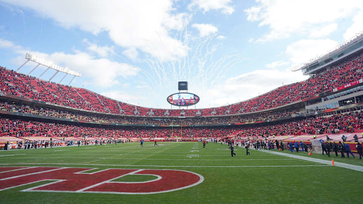 NFL Commissioner Roger Goodell Expects Full Stadiums in 2021 NFL Commissioner Roger Goodell Expects Full Stadiums in 2021