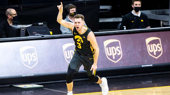 Iowa Men's Basketball Player Says He Will Return Next Year if NIL Bill Passes