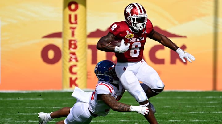 Former NFL Coach Jim Mora Breaks Down Stevie Scott's NFL Draft Stock